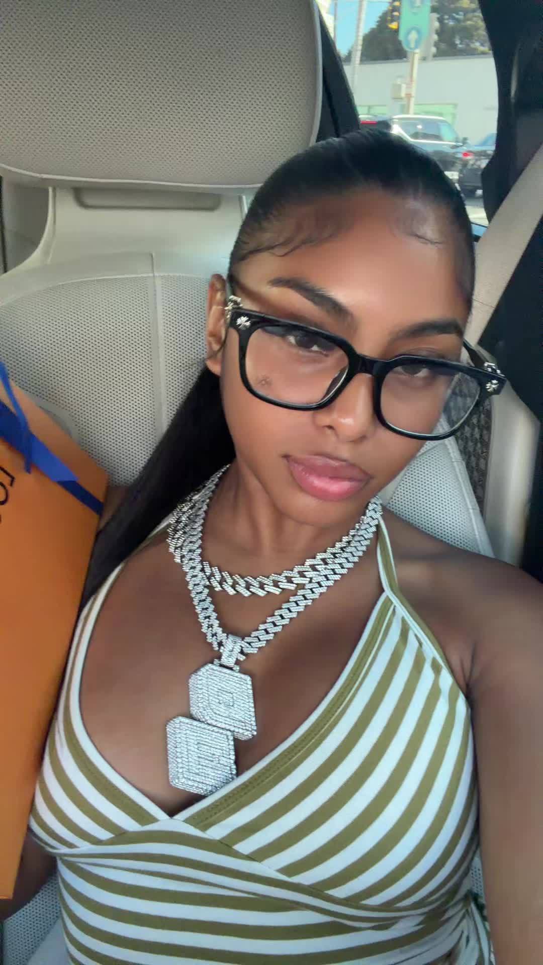 @leilamiraclee