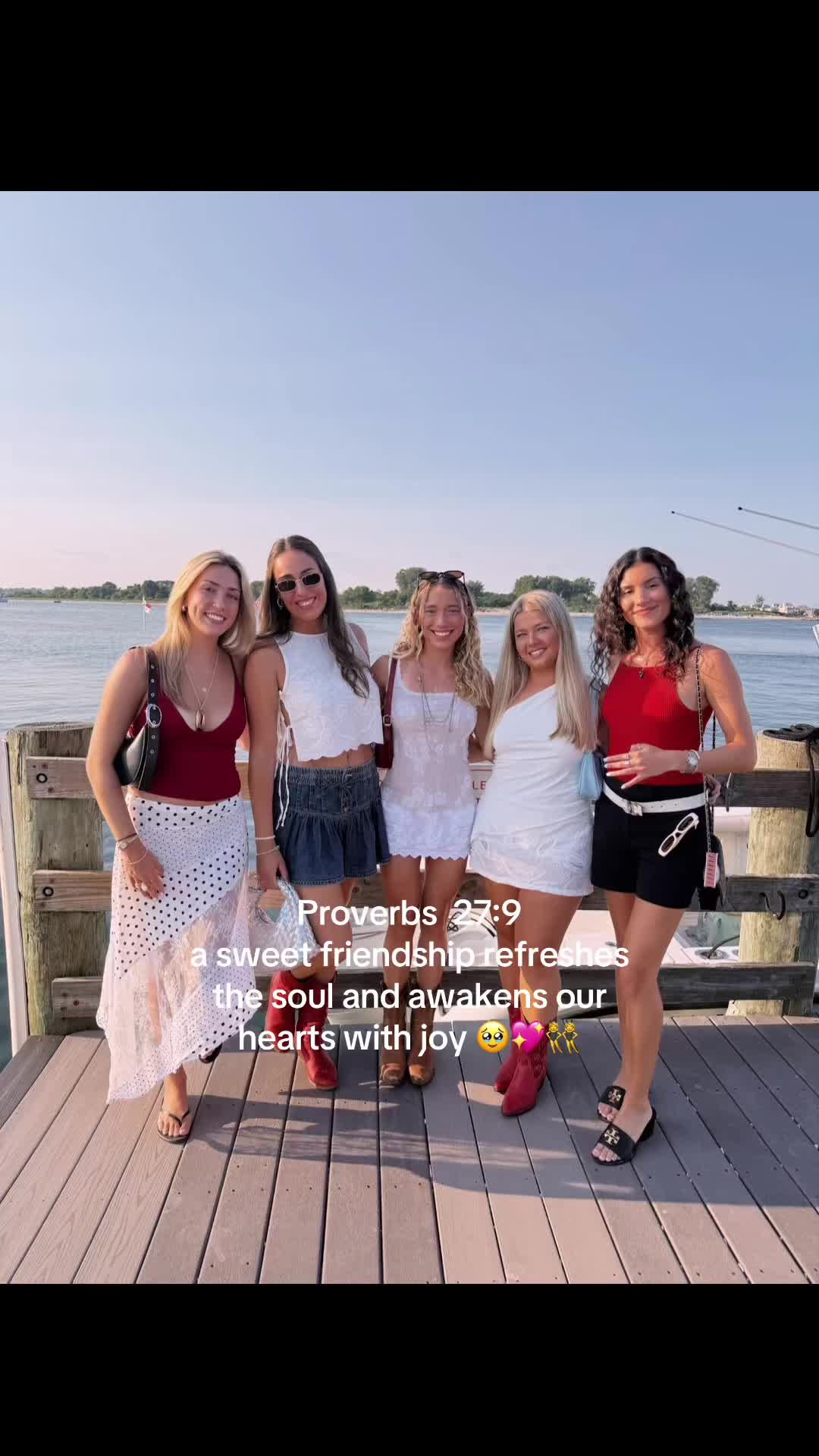 @SOPH🪩🤍🍸