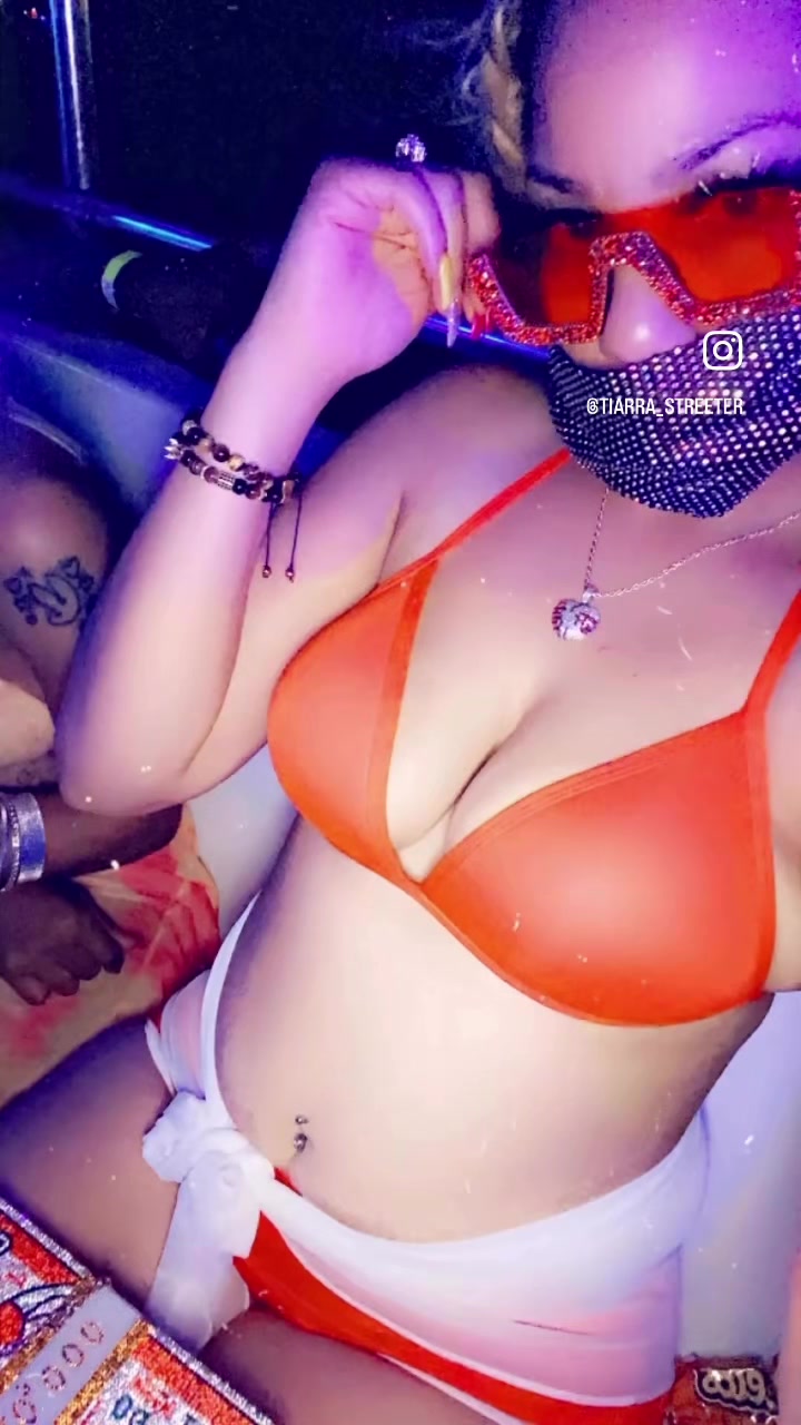 @Tiarra