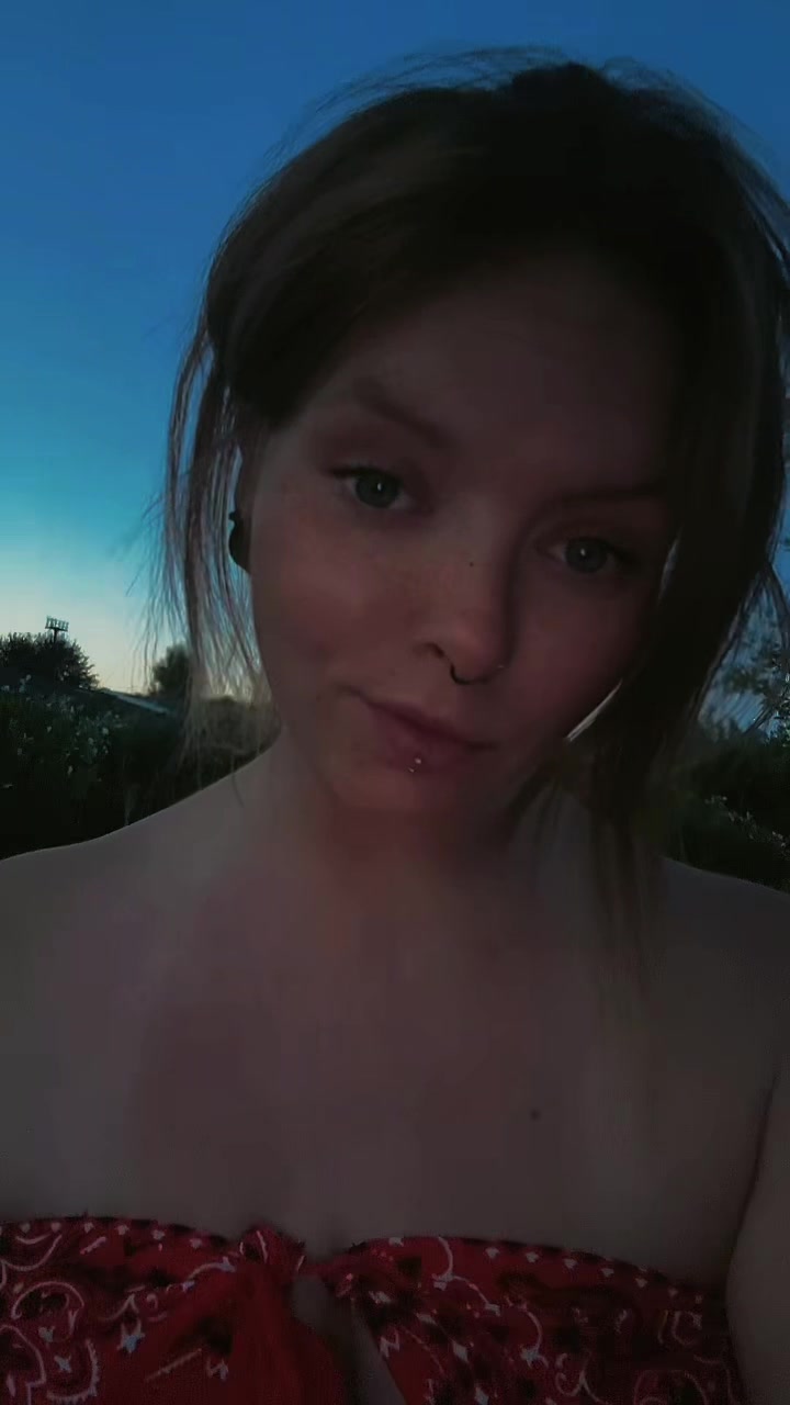 @Leksi