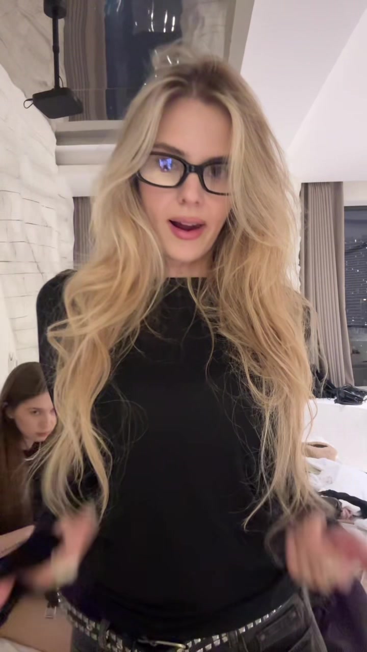 @линуша