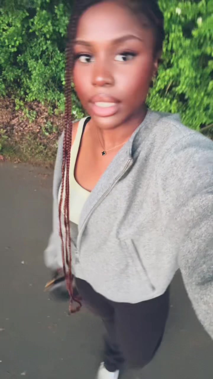 @𝒎𝒂𝒓𝒊𝒆