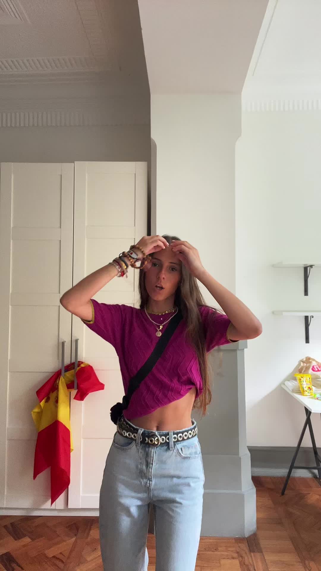 @pilarechavarrii