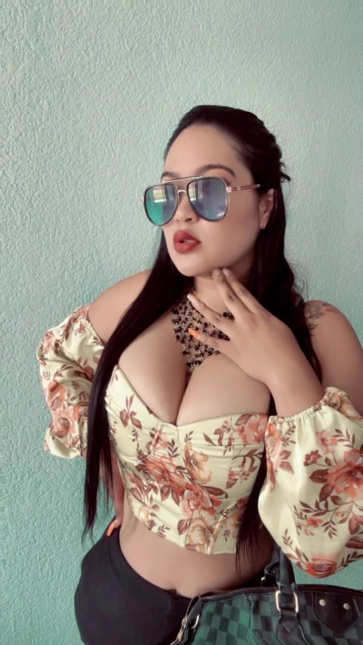 @Esmee Almaraz