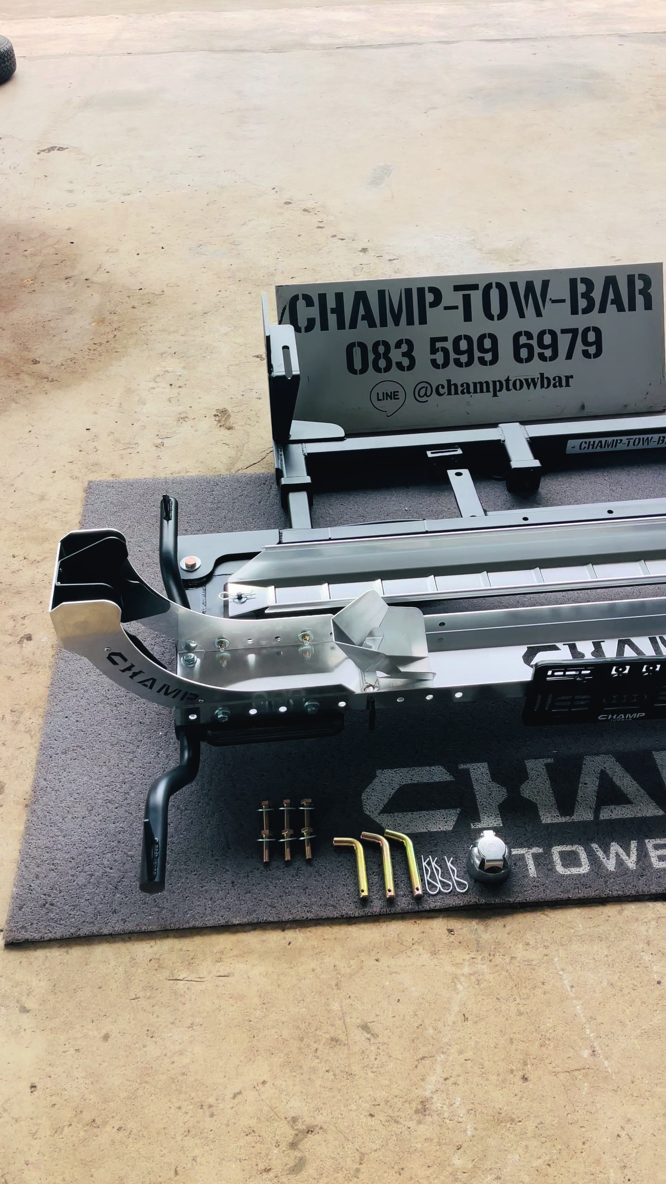@champtowbar