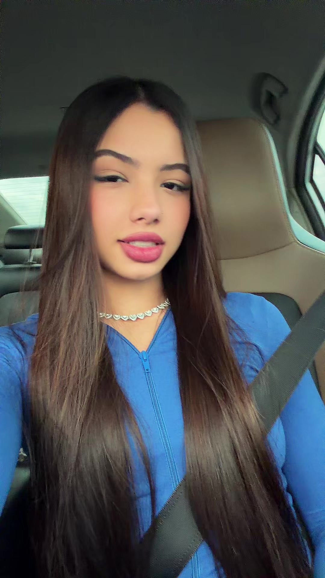 @nicolly_bom