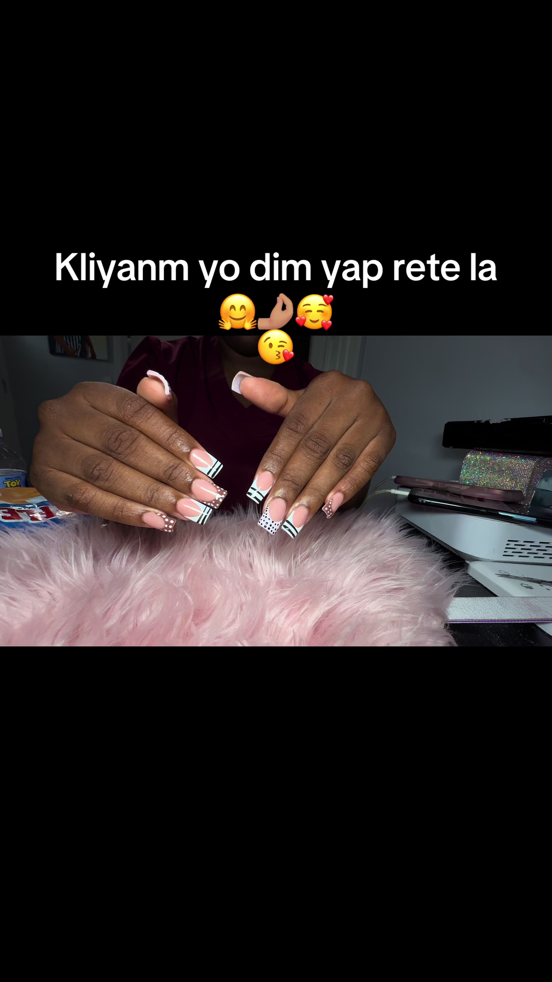 @niyanailscare