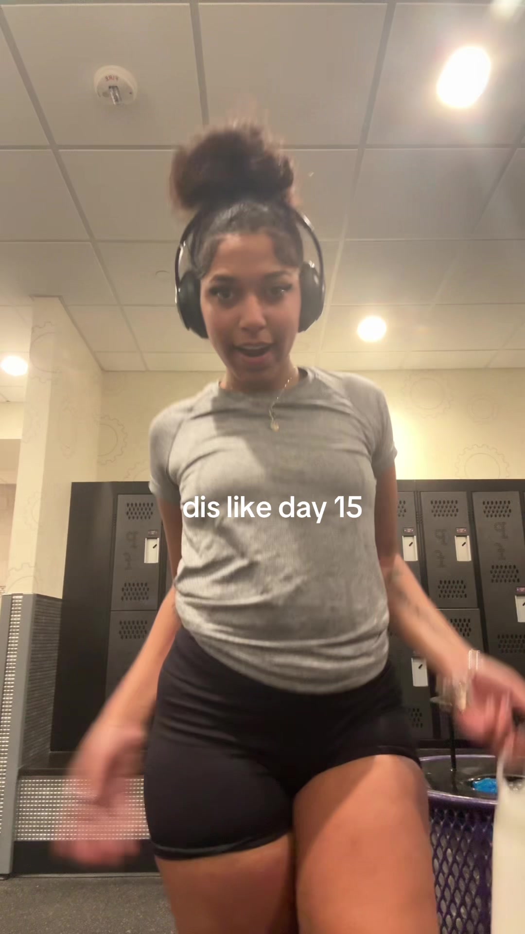 @lonelylightskin