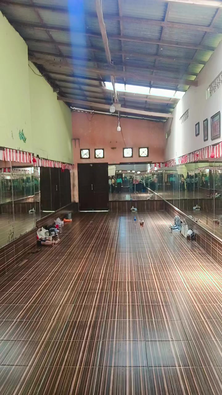 @nonicrere