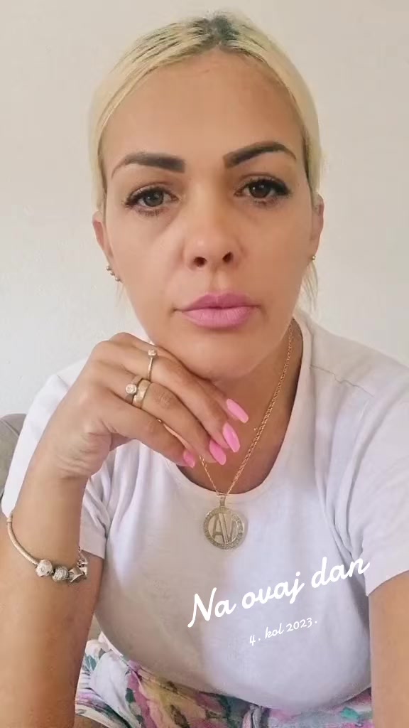 @Obična žena