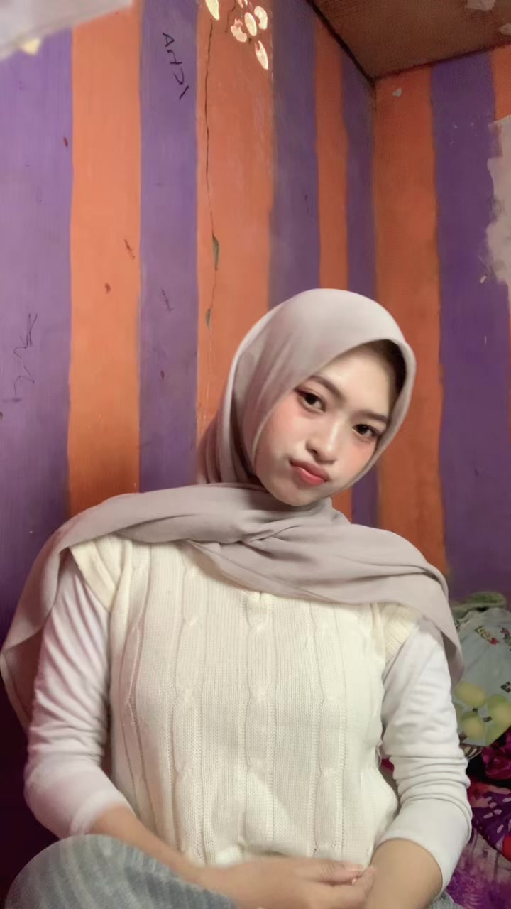 @hazeelnude0