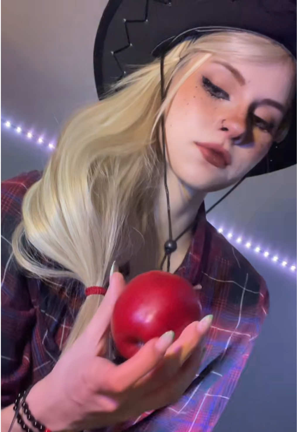 @yanchkk_cos