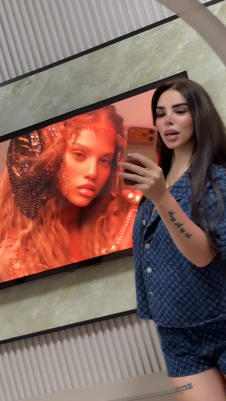 @Naya Zareq