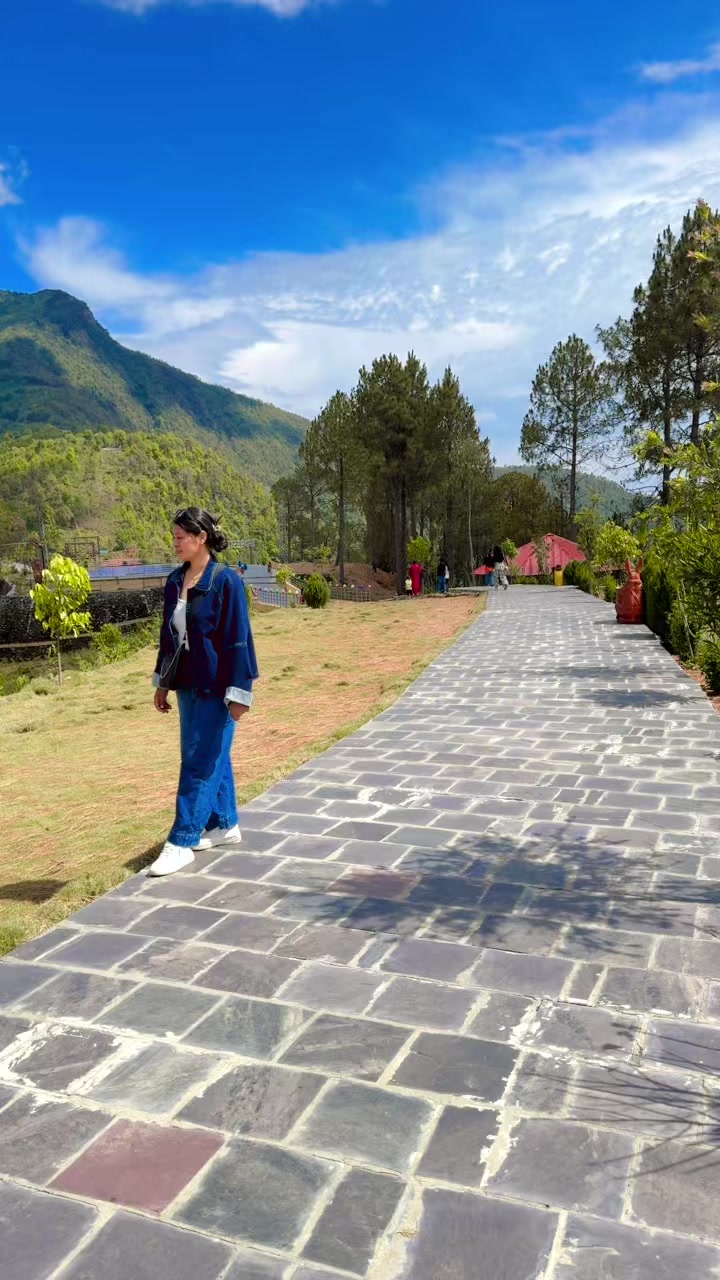 @मिना रेश्मी मगर