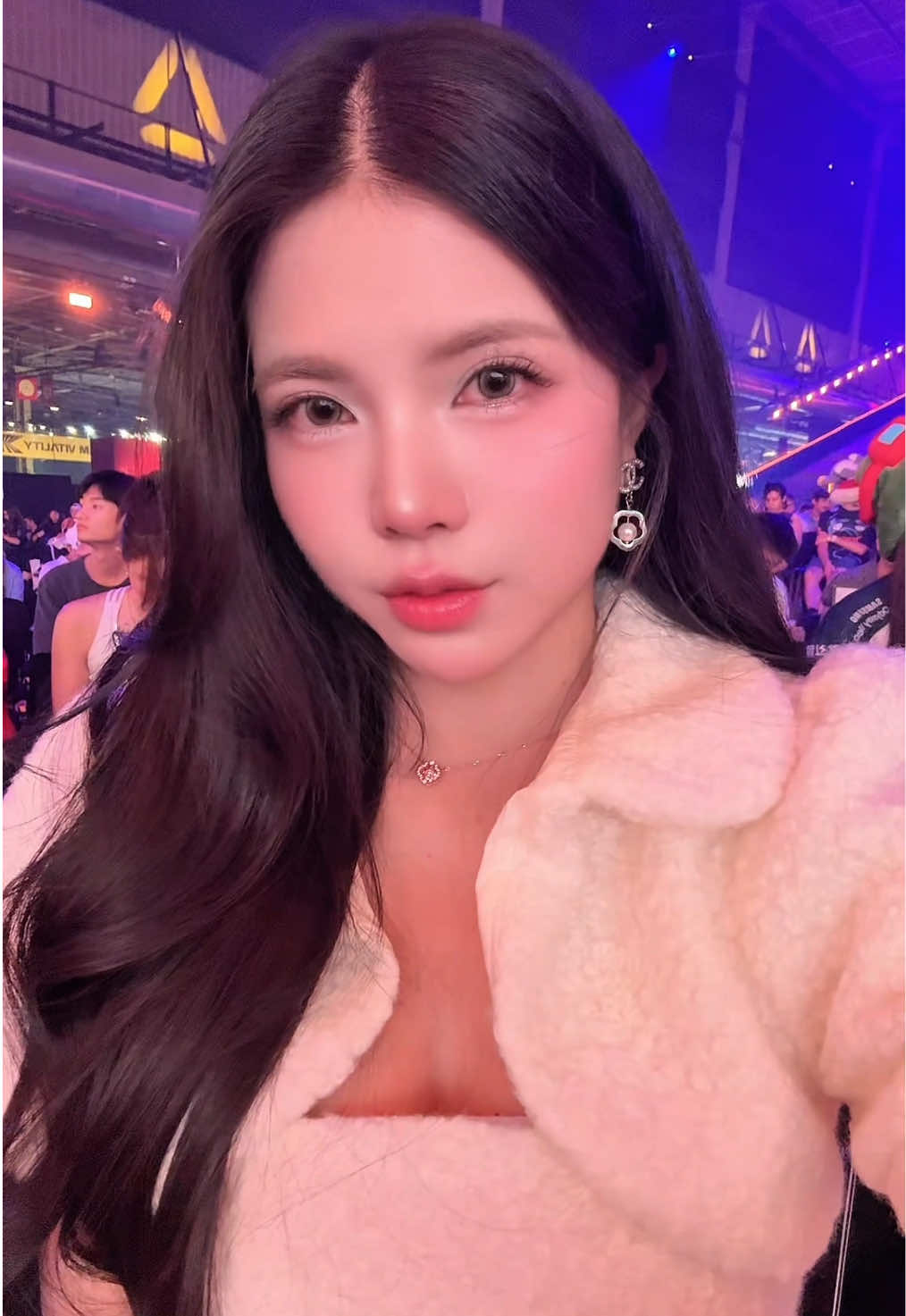 @Mai Dora