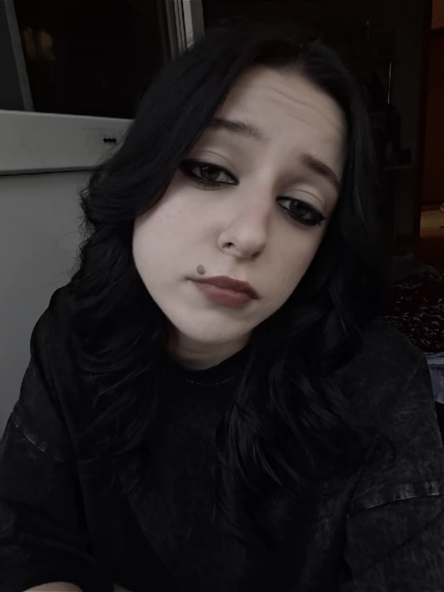 @𝒜𝓃𝒶✩