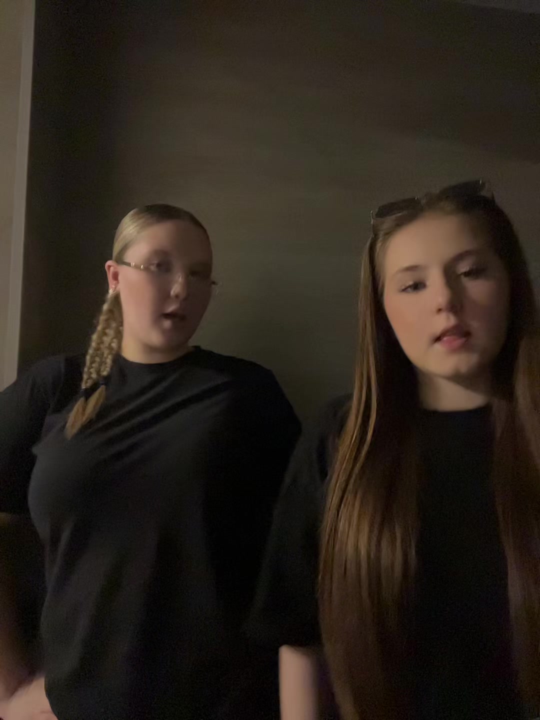 @Gelyyyy_ii