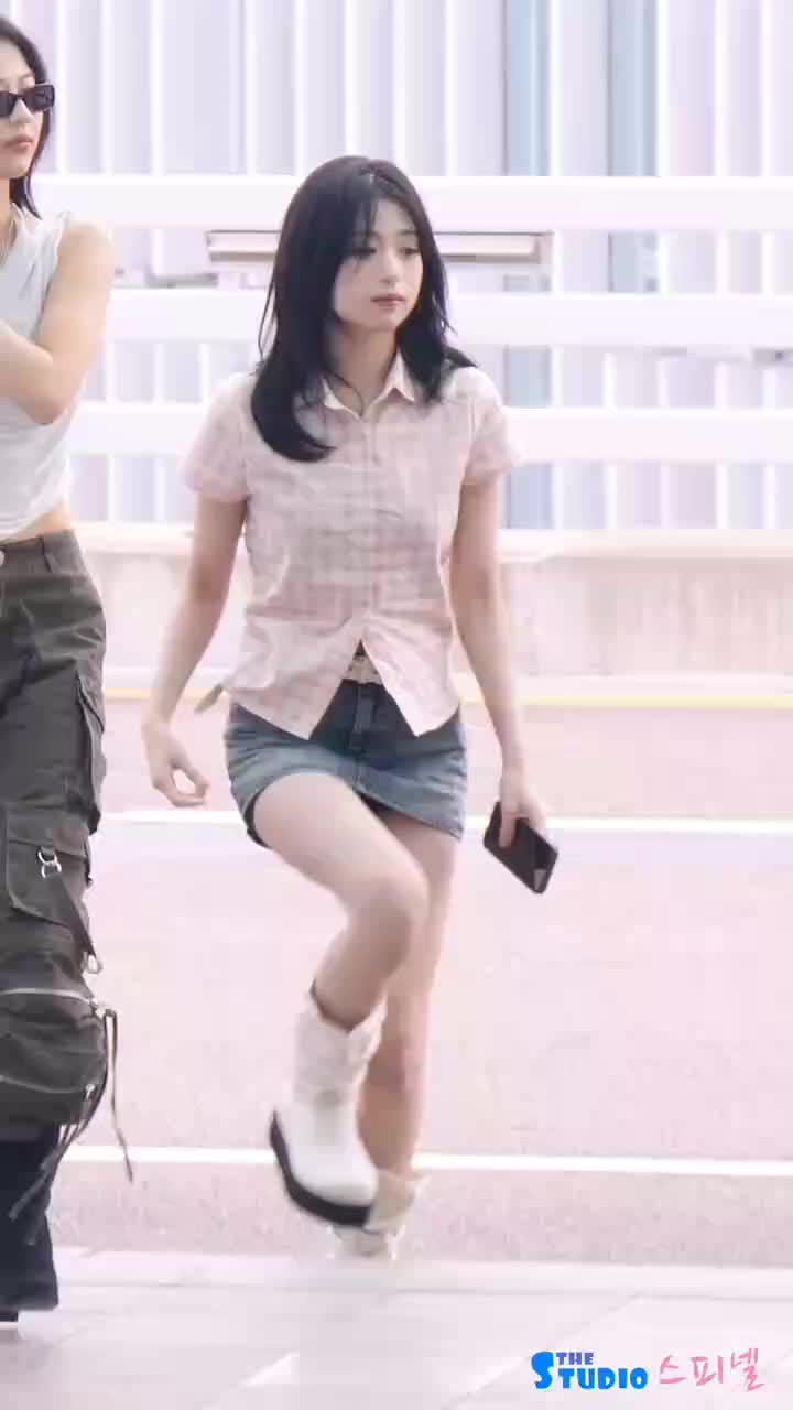 @BABYMONSTER AHYEON(아현) FANPAGE