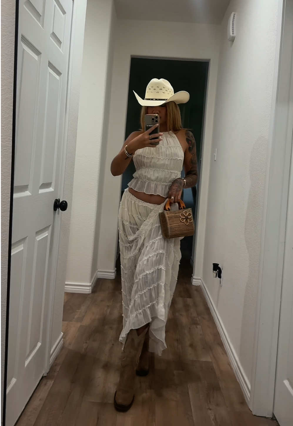 @itslina
