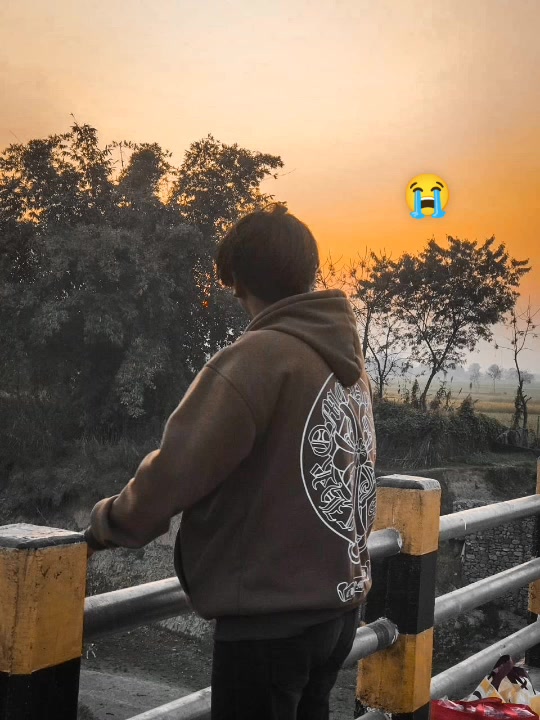 @B Í K Ã S H ツ