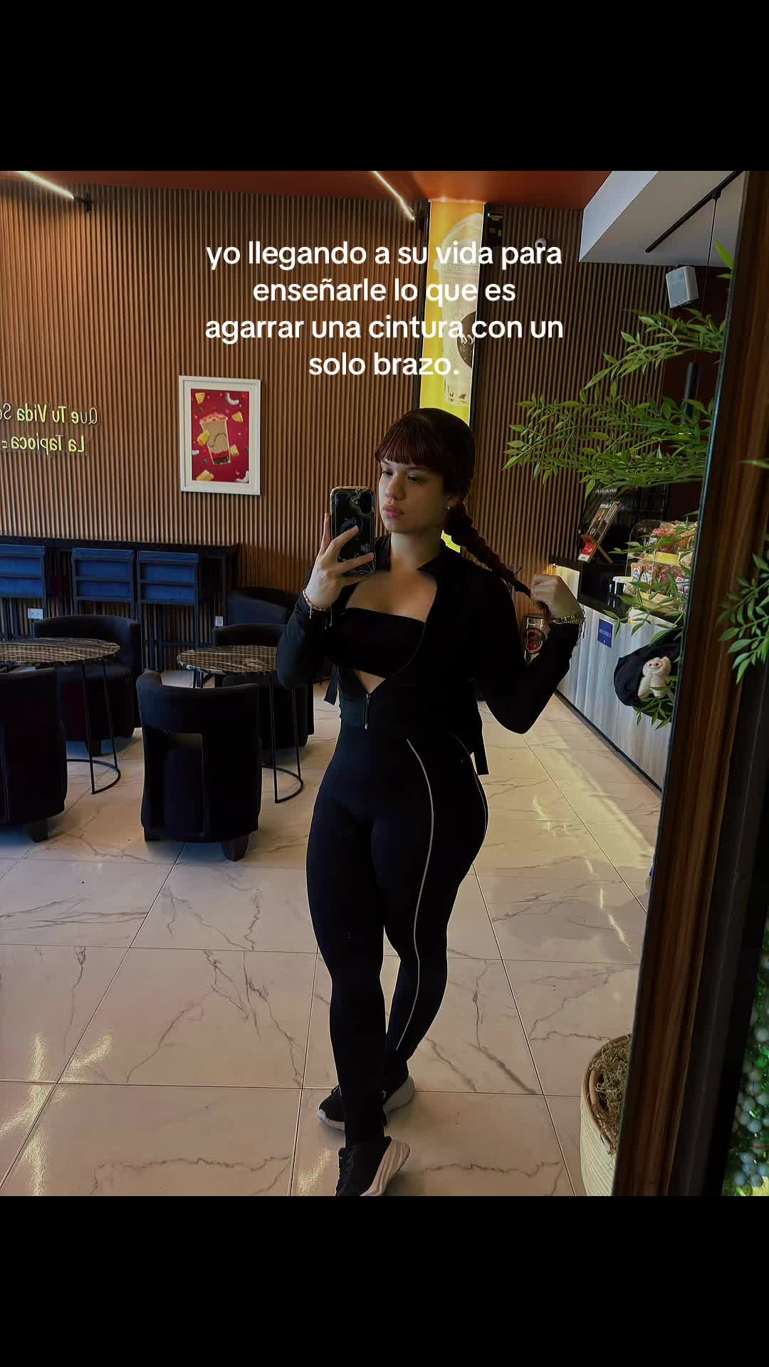 @Larojita