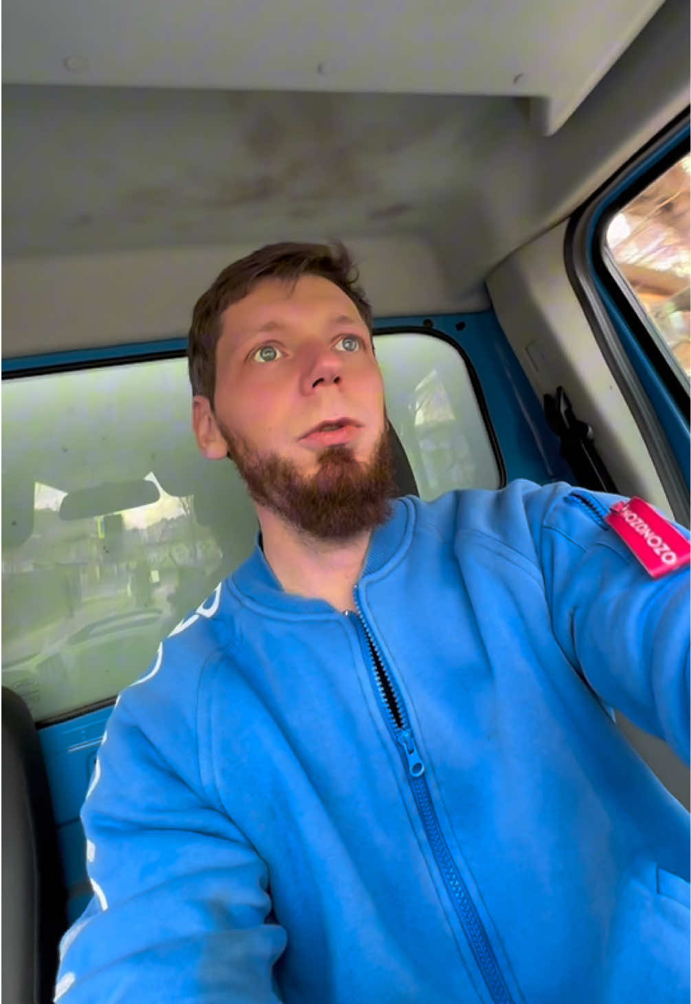 @Анатолик & Анатолий
