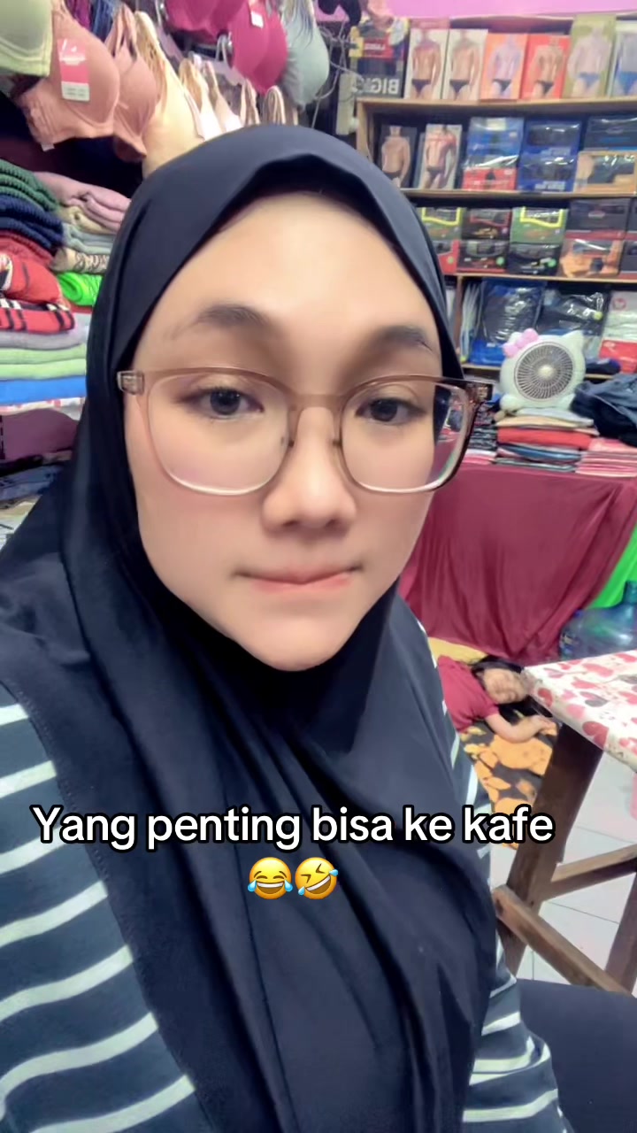@finaQurniawati_MUA
