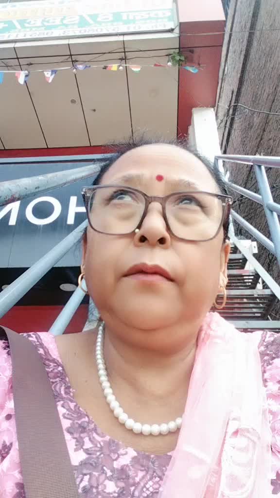 @संगिता थीङ