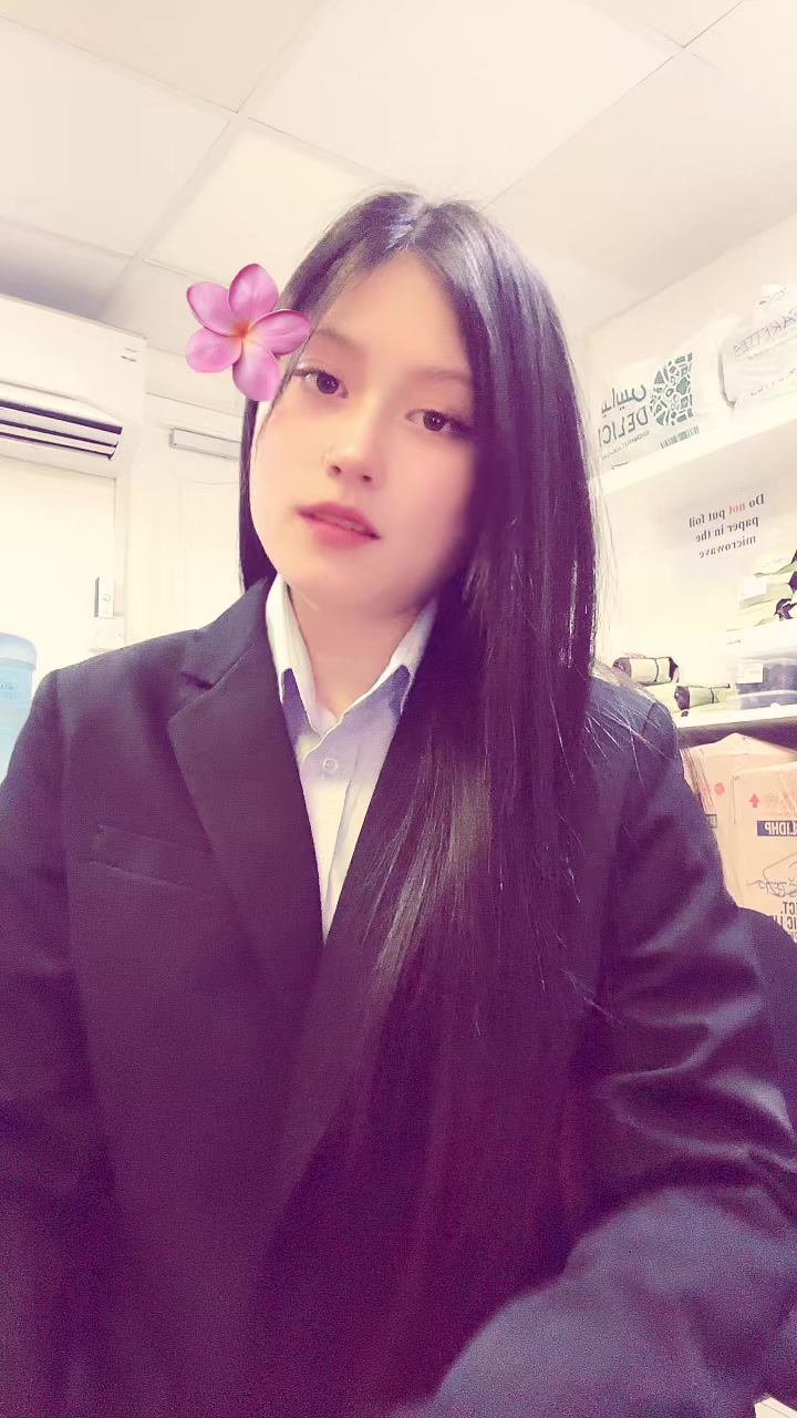 @Aarti..🖤🕊️
