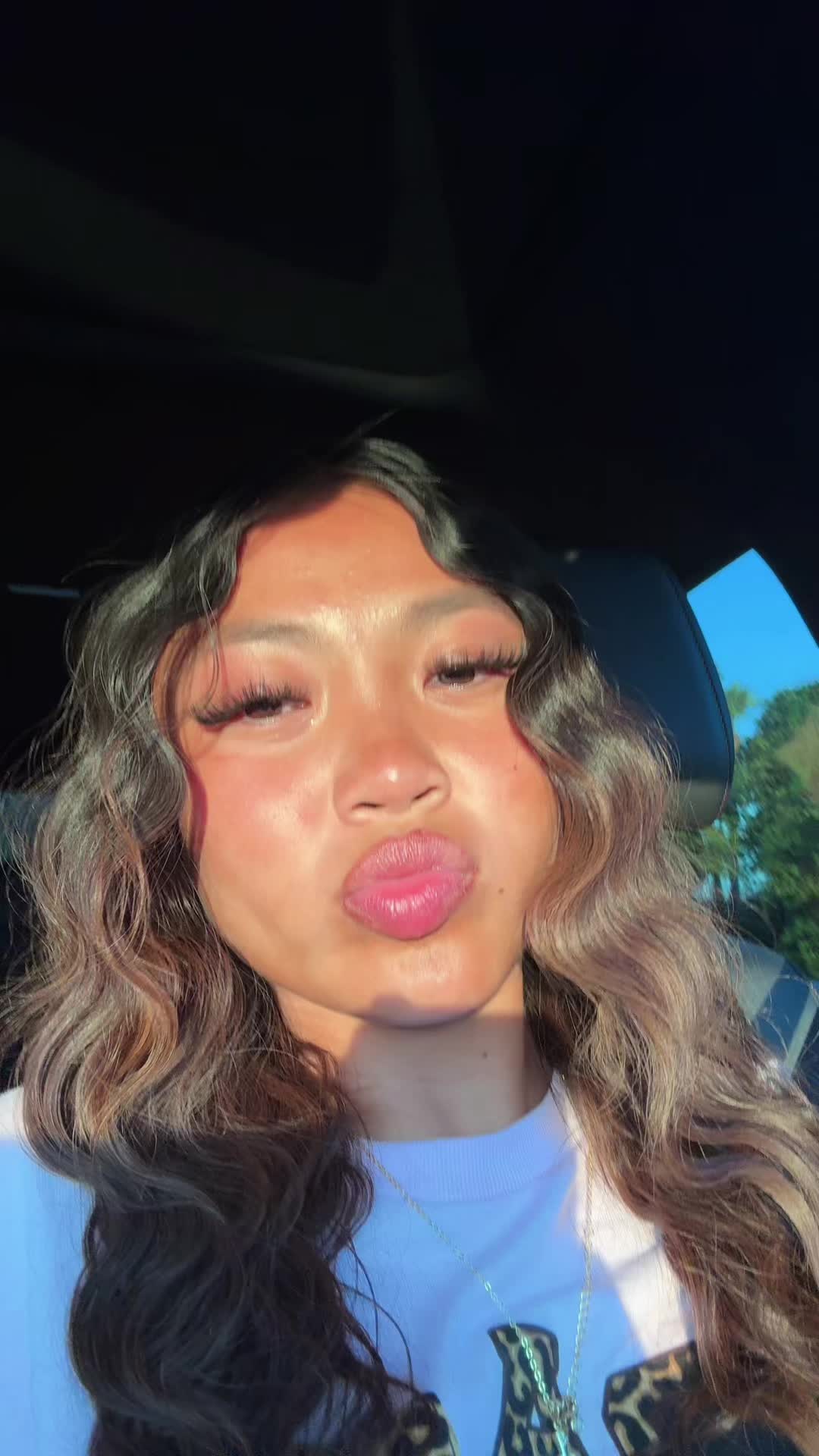 @𝒸𝒽𝑒𝓎𝑒𝓃𝓃𝑒 😉