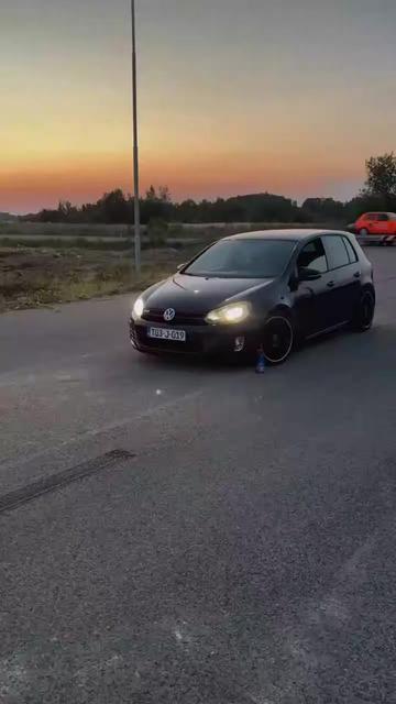 @revvedcars