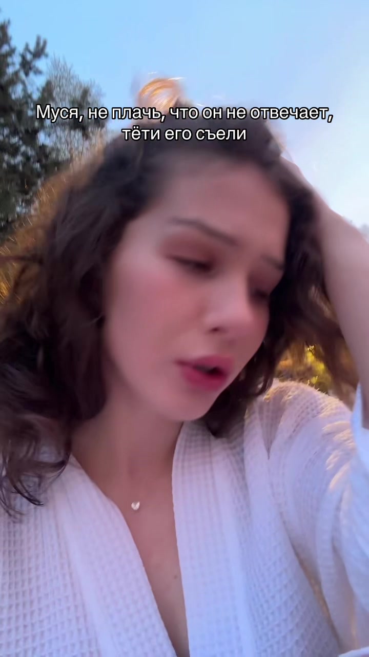 @👅
