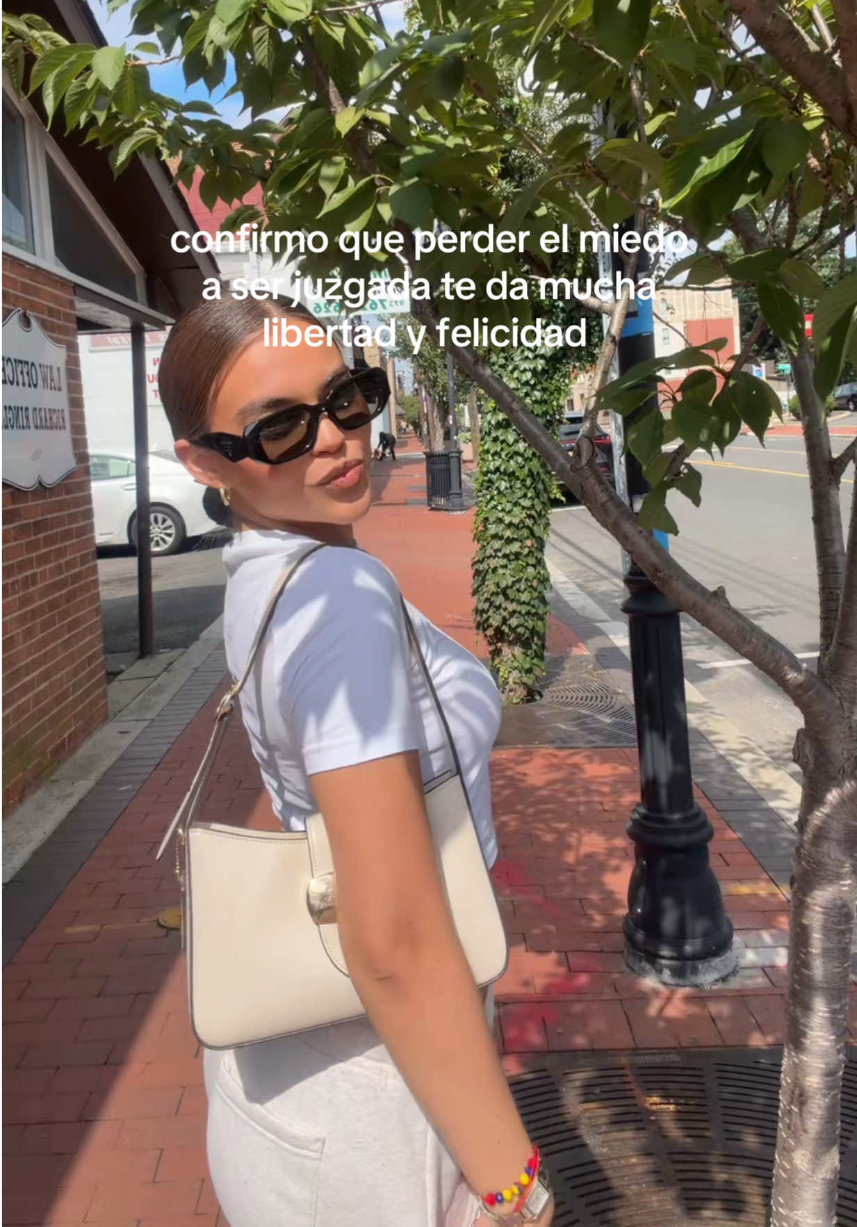 @Camila