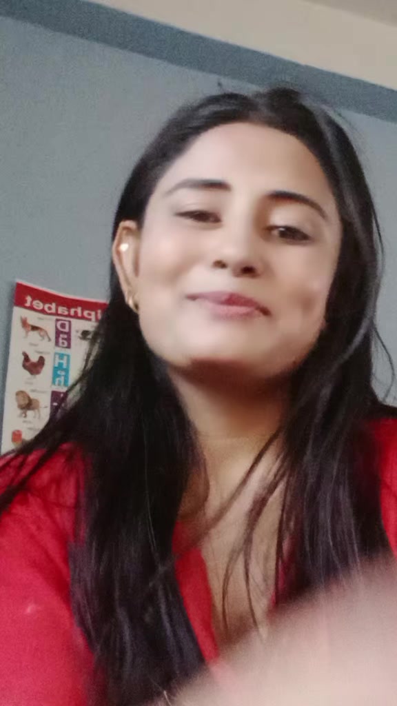 @Naina Kc915