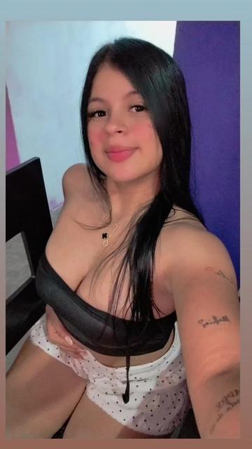 @Dani🦋