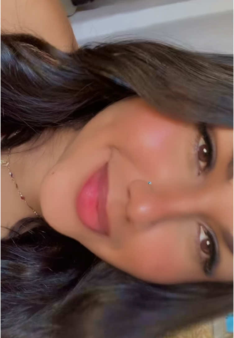 @victoriapinheiiro