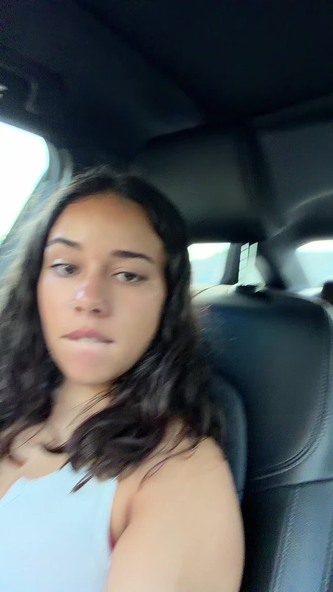 @Yesenia