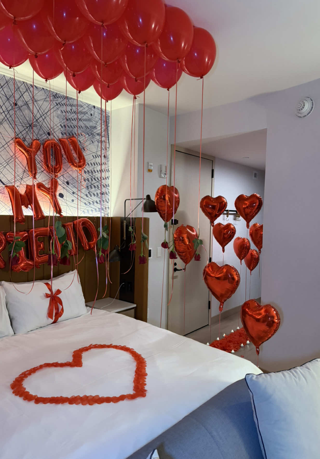 @NYC Hotel Decorator