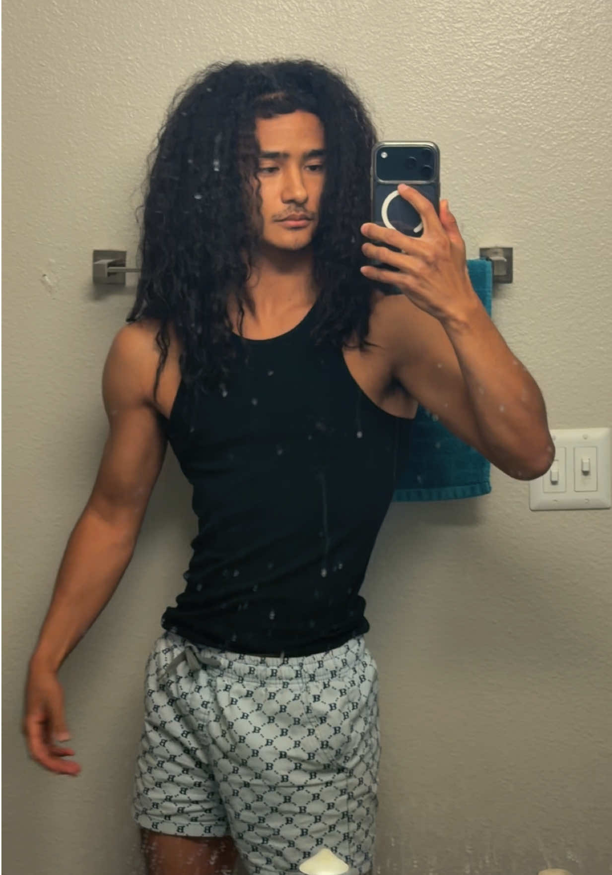 @chrisisursenpai
