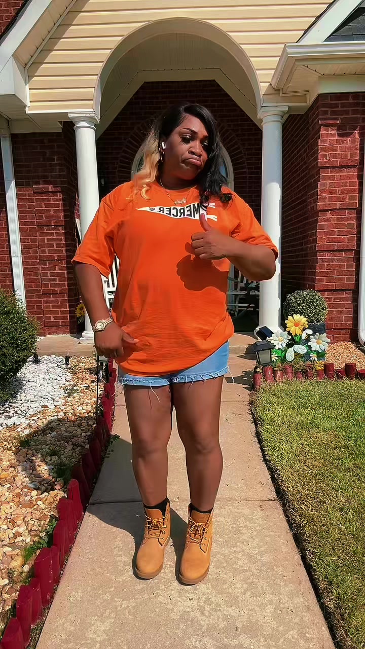 @Honeynita_79