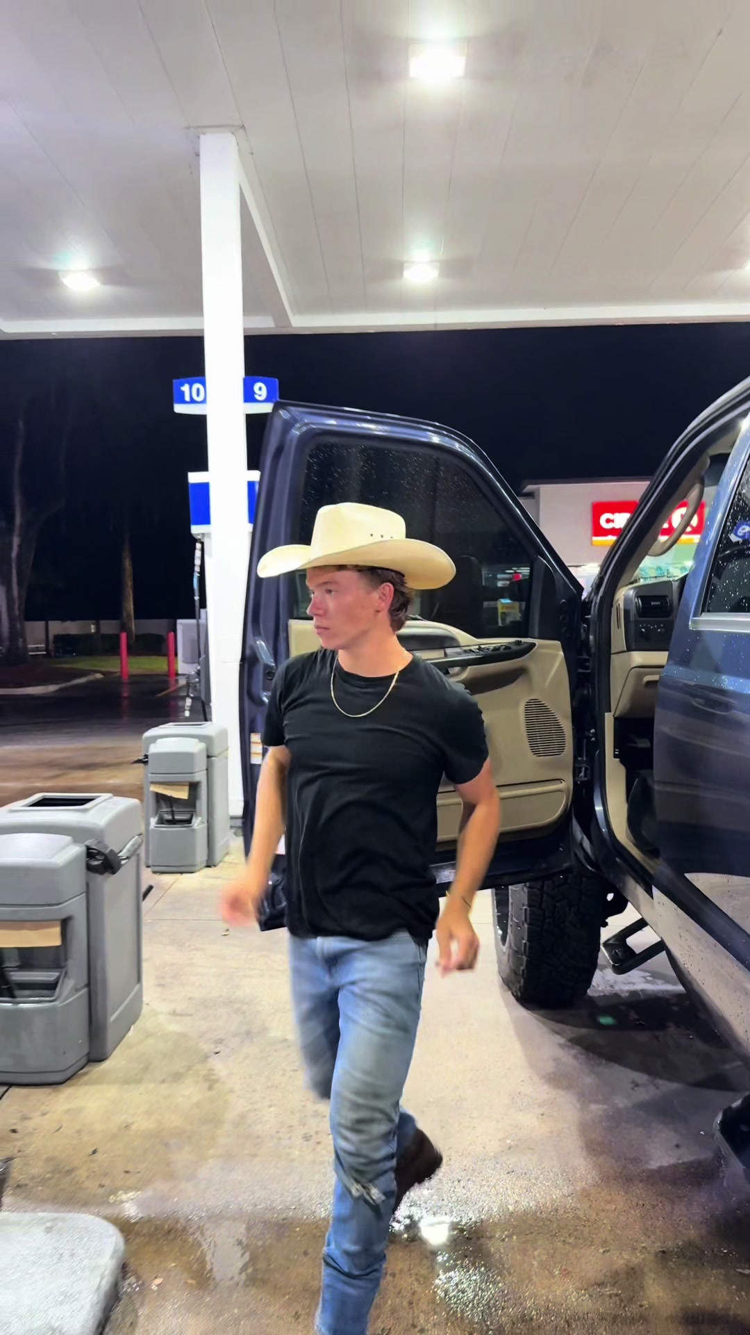@Cowboyredneck