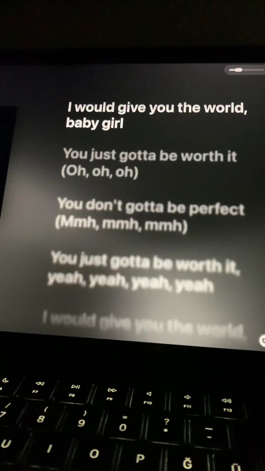 @lyricsfm