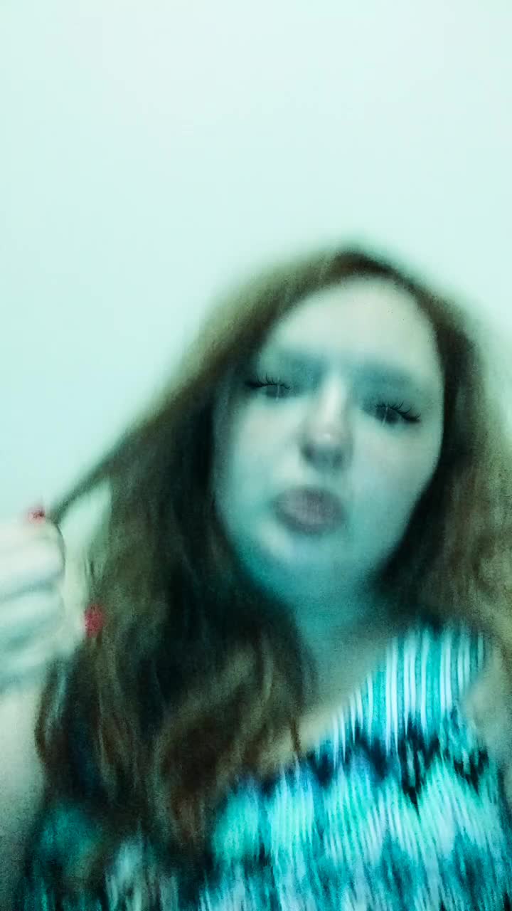 @LucyThiel.