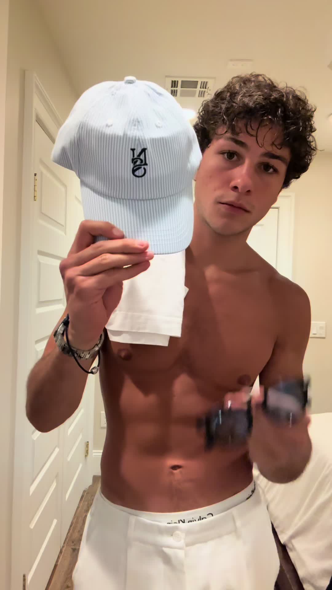 @notmatteoooo