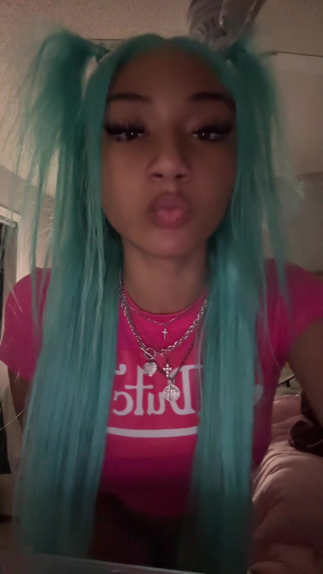 @Jazelle🍭