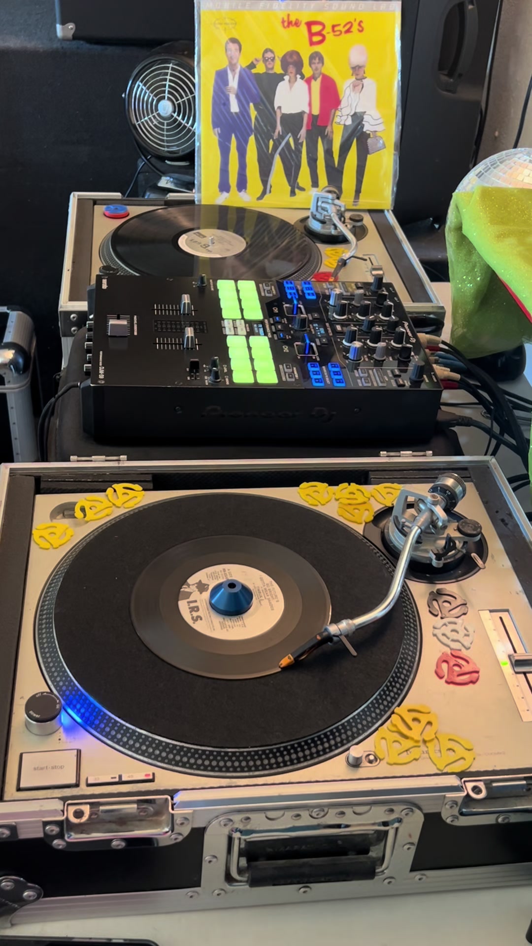@DJ V