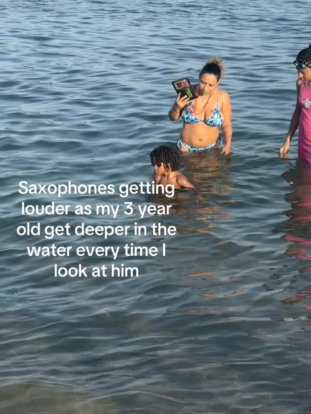 @itsnotmekeepscrolling