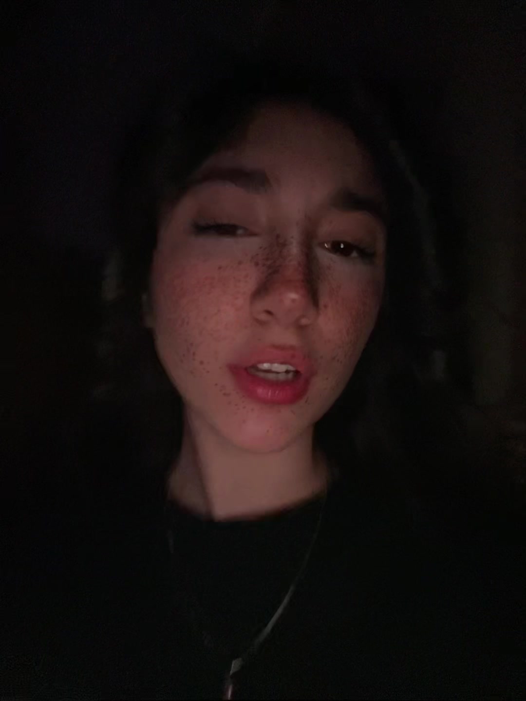 @𝒟