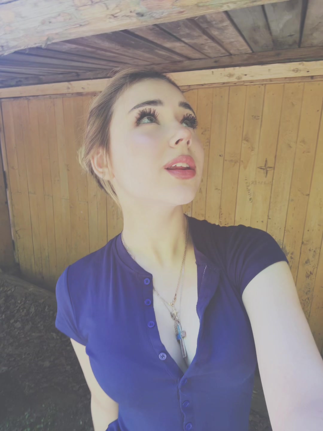 @ника бледная