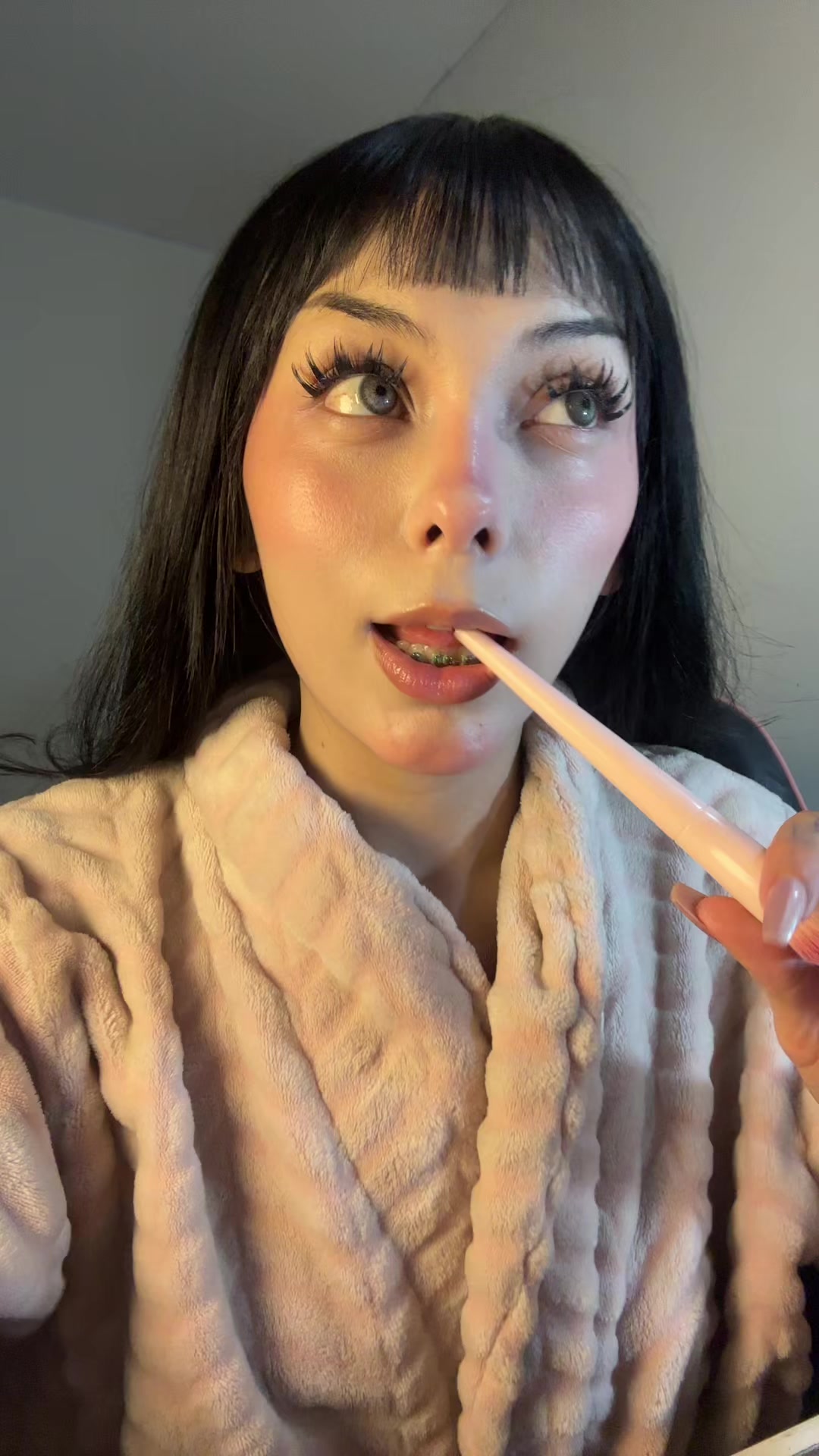 @SkinnyGhostiee🧛🏻♀️